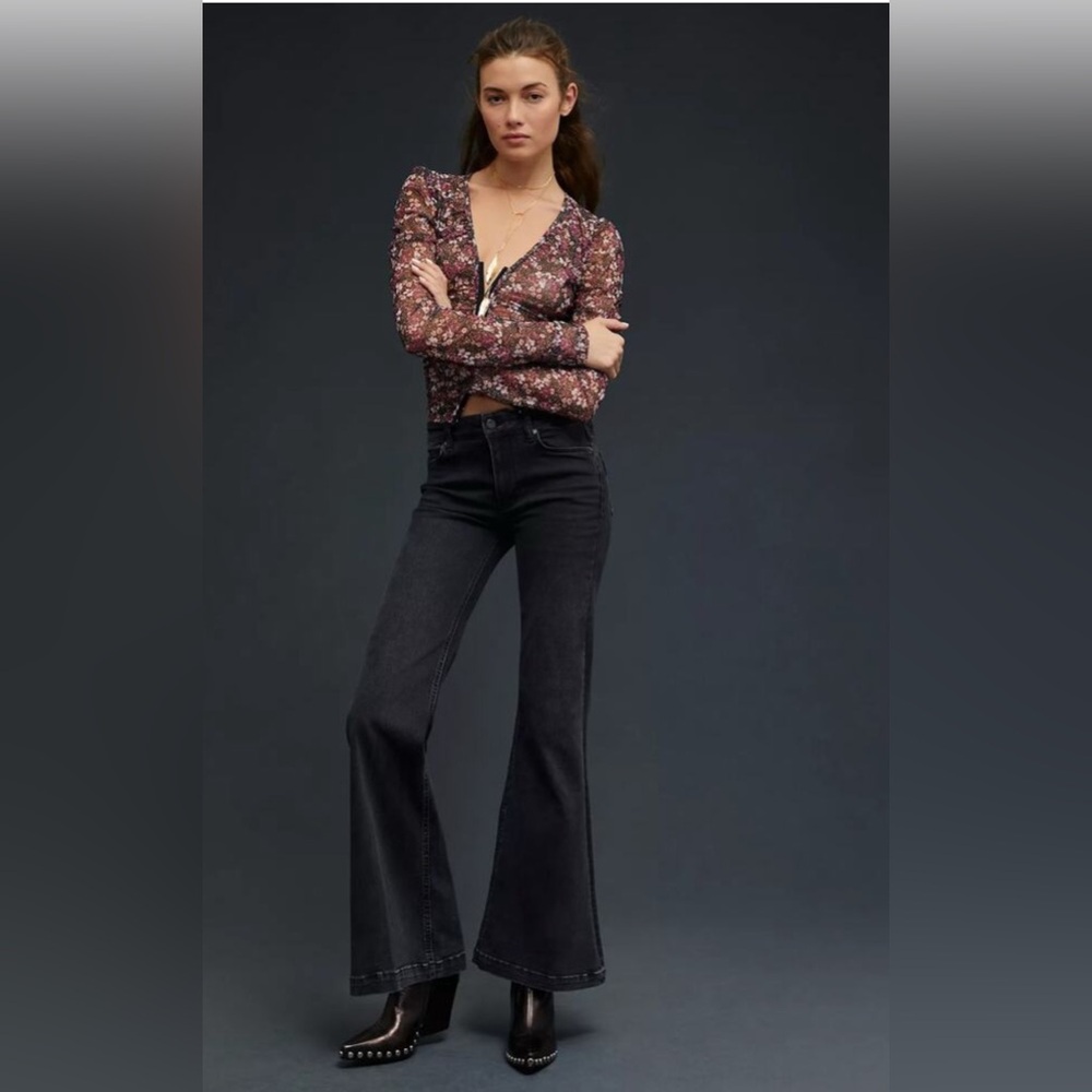 PAIGE Genevieve Flare Jeans – 23P